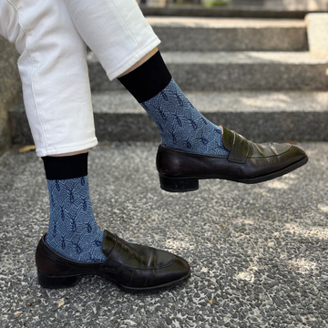 Aegean Maze – Dust Blue Men Mid-Calf Socks